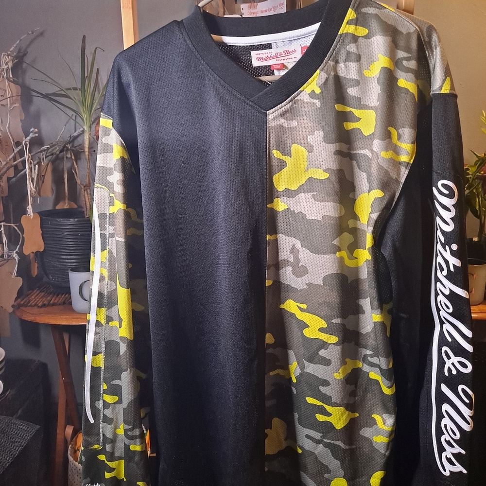 Mitchell and Ness VNeck Jersey